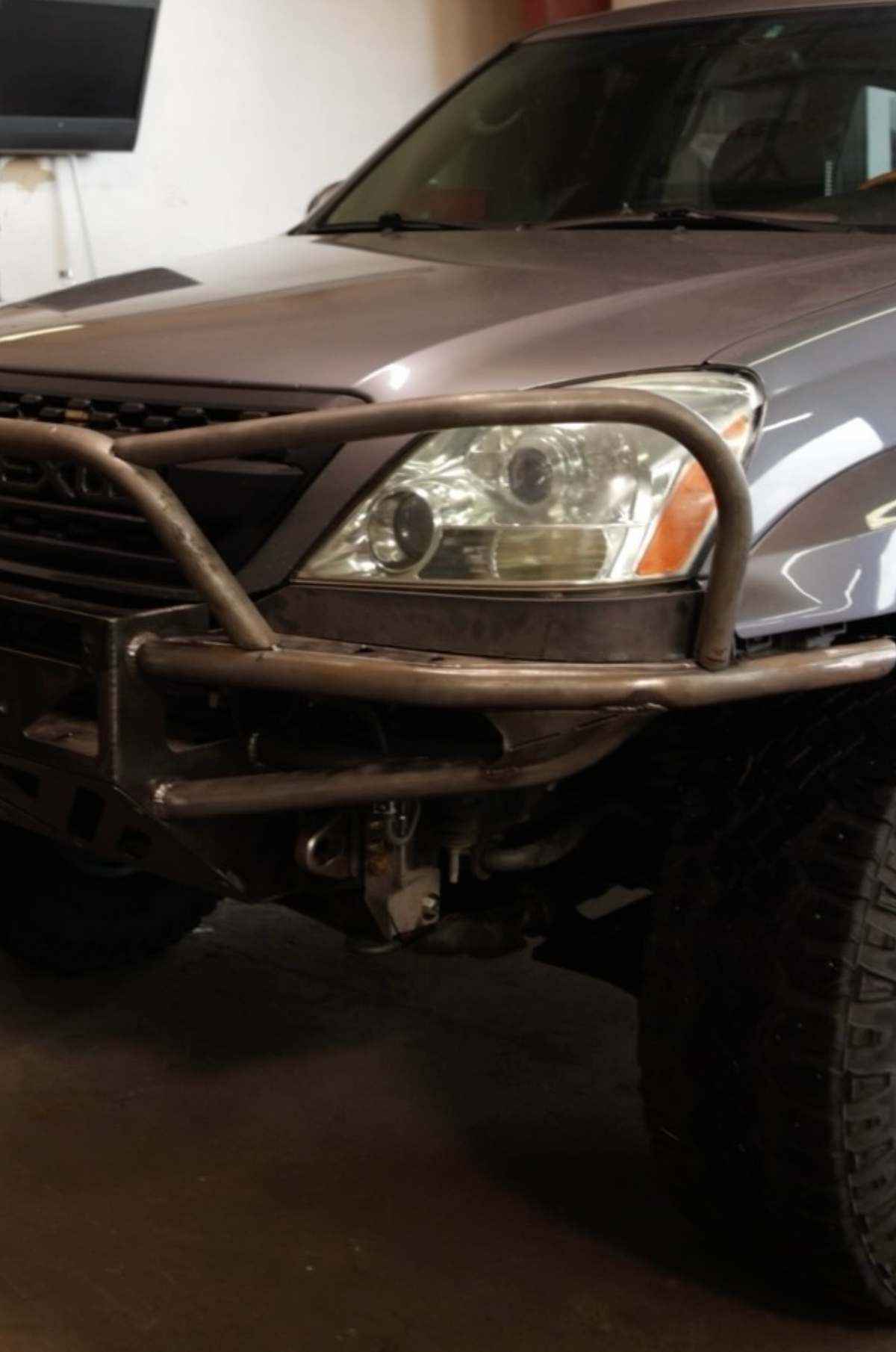 Lexus GX470 Hybrid Front Bumper
