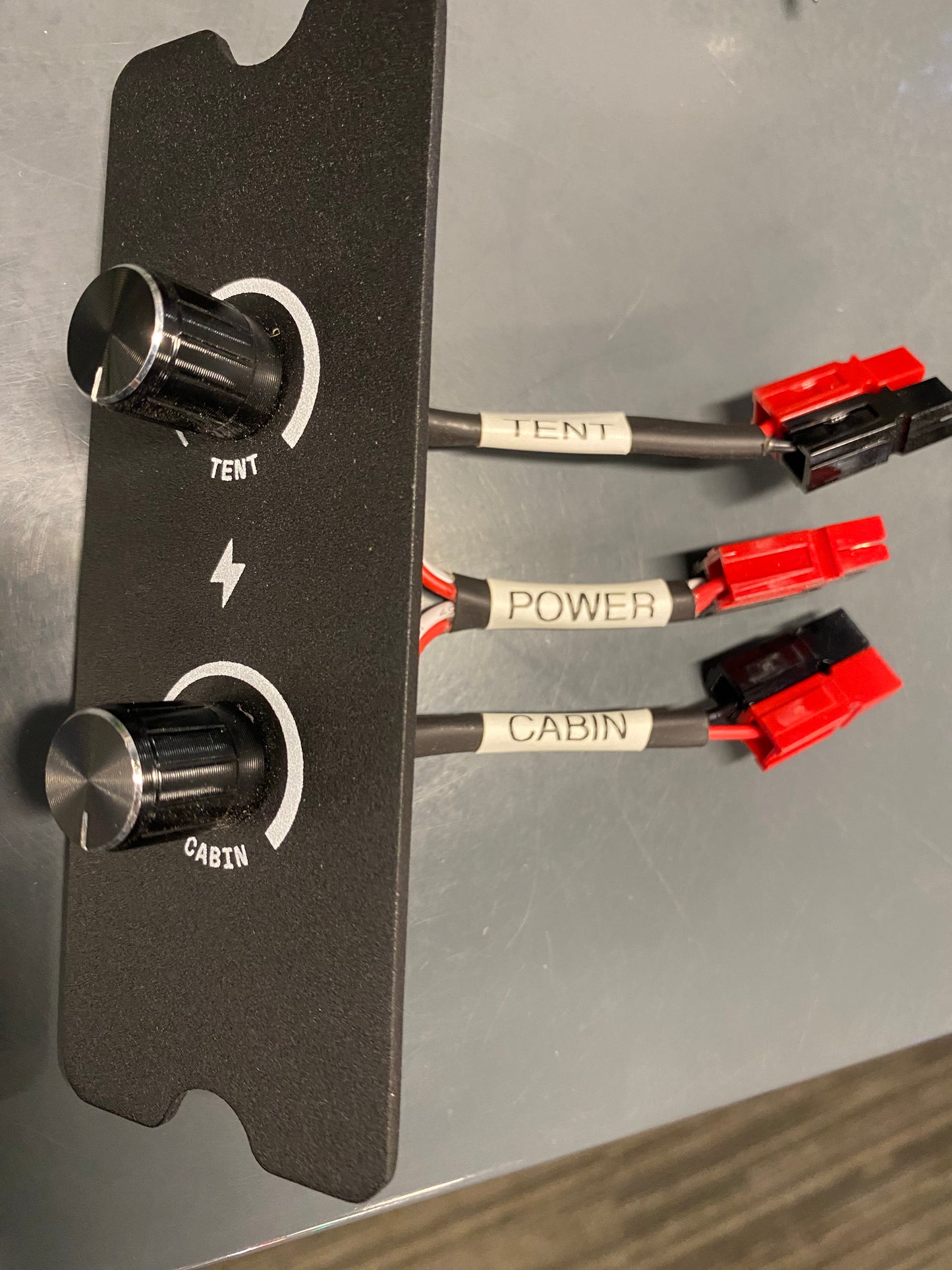 Super Pacific, 2-Zone On / Off switch with dimmer control