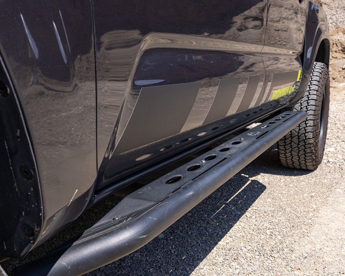 Raid Heavy Duty Side Steps - Toyota Tacoma 4 Door Short Bed & Access Cab (2005-2023)