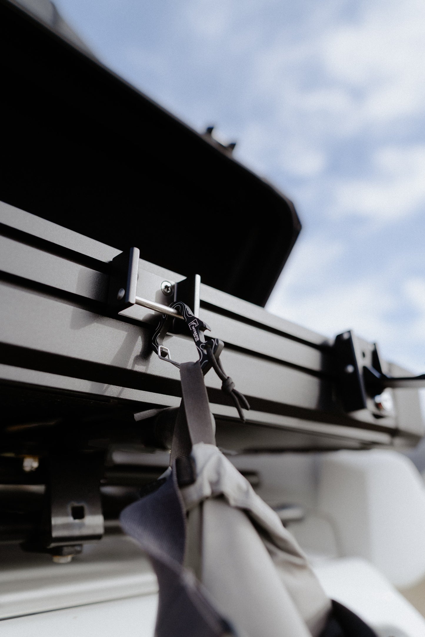 Shark Tail Carabiner