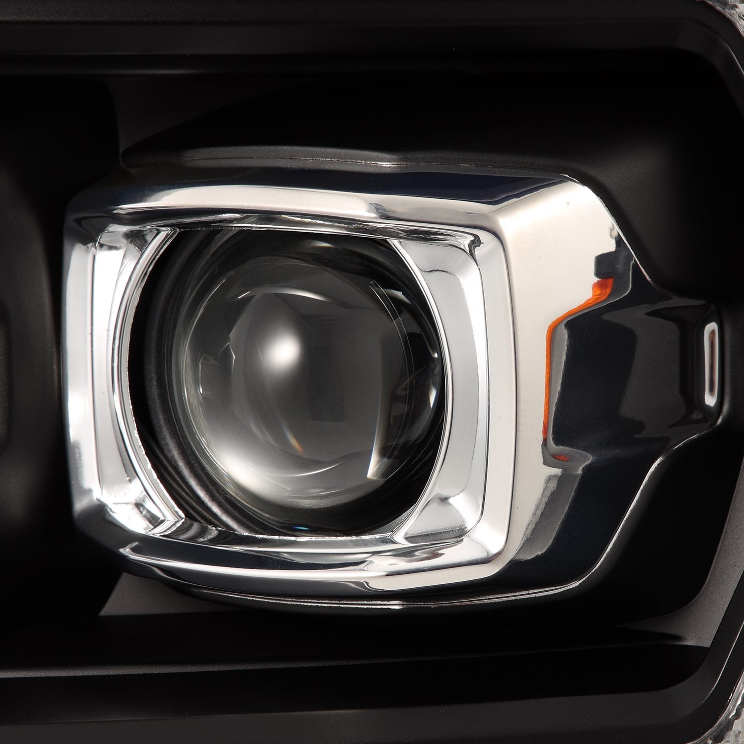 04-08 Ford F150 / 06-08 Lincoln Mark LT LUXX-Series LED Projector Headlights Black | AlphaRex