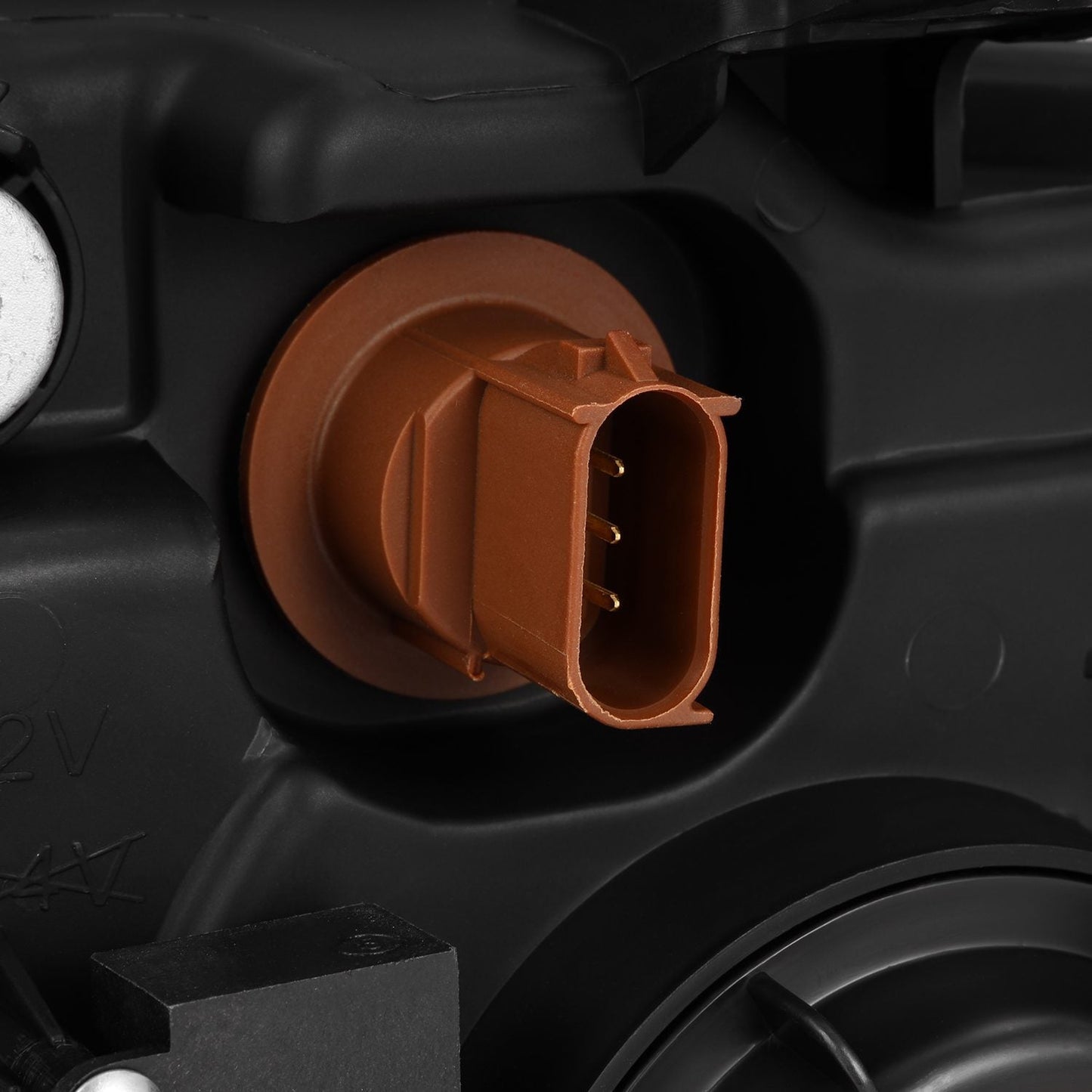 04-08 Ford F150 / 06-08 Lincoln Mark LT LUXX-Series LED Projector Headlights Black | AlphaRex