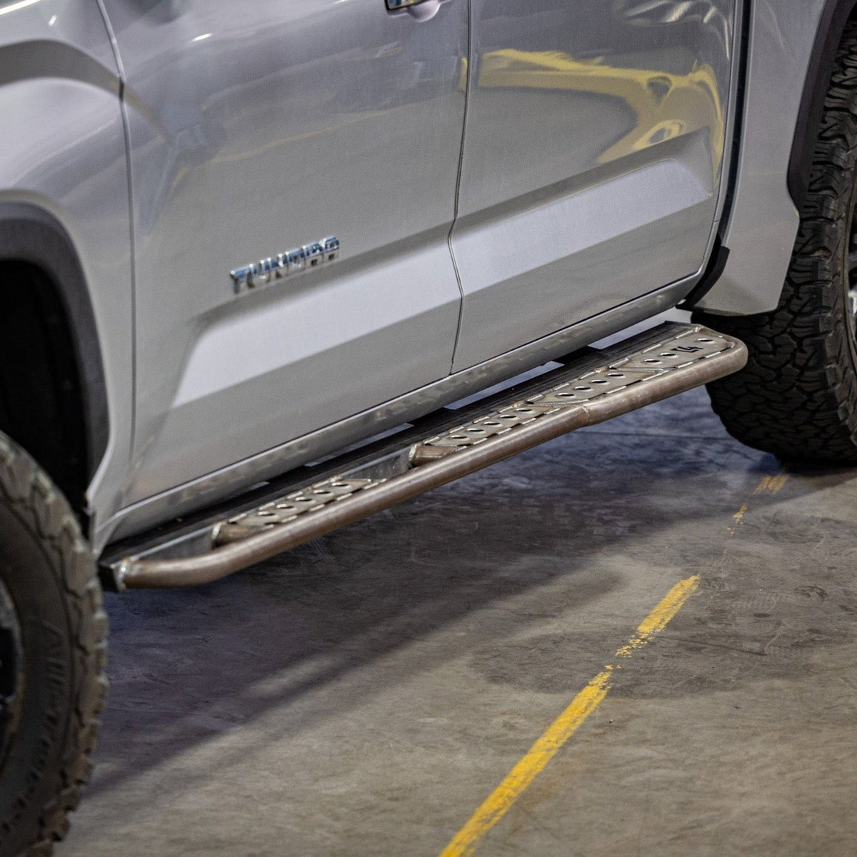 Tundra Rock Sliders / 3rd Gen / 2022+ | Hammer Black Powder Coat