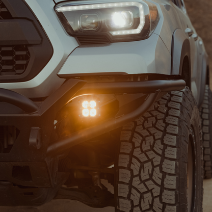 Heretic 6 Series Quattro Light: Black Bezel | Stain Less | Combo Reflector | Amber Lens