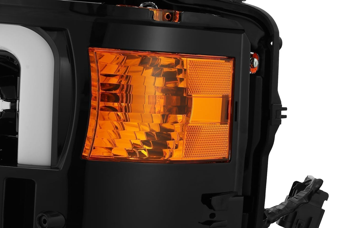 15-19 Chevrolet Silverado 2500HD/3500HD PRO-Series Halogen Projector Headlights Jet Black | AlphaRex