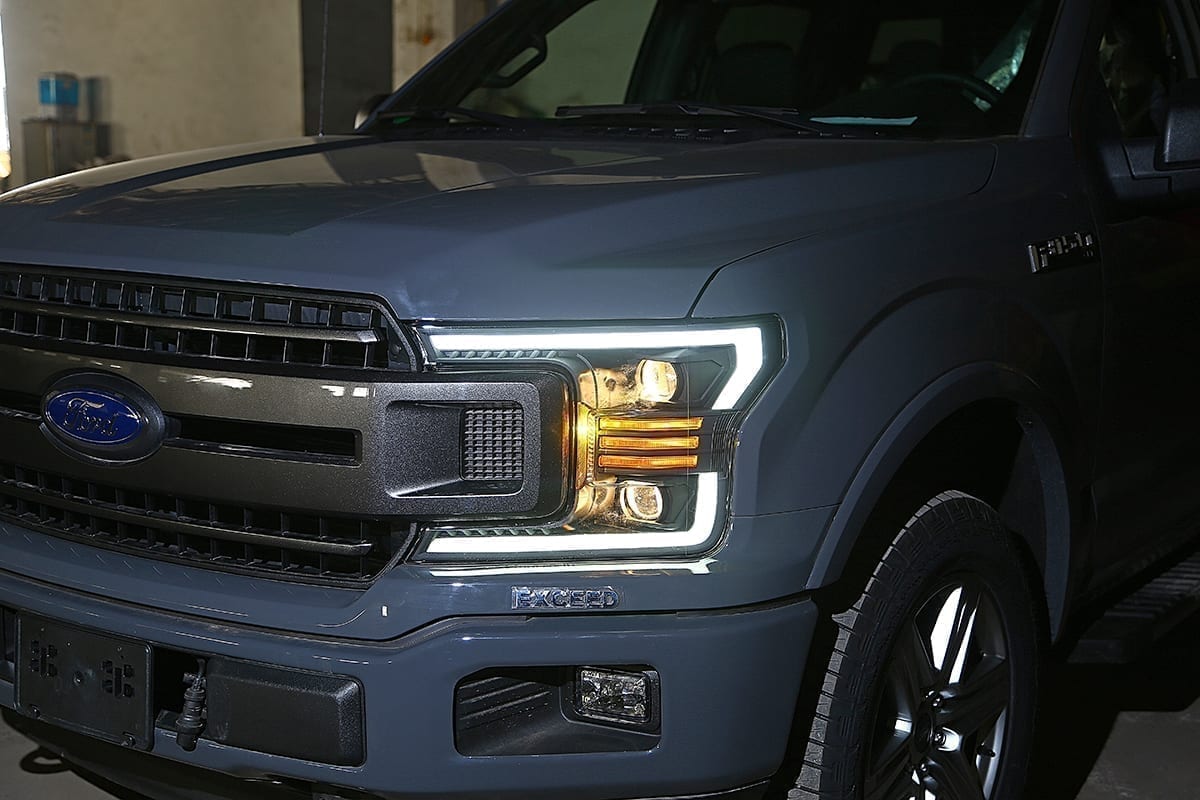 18-20 Ford F150 PRO-Series Halogen Projector Headlights Jet Black | AlphaRex
