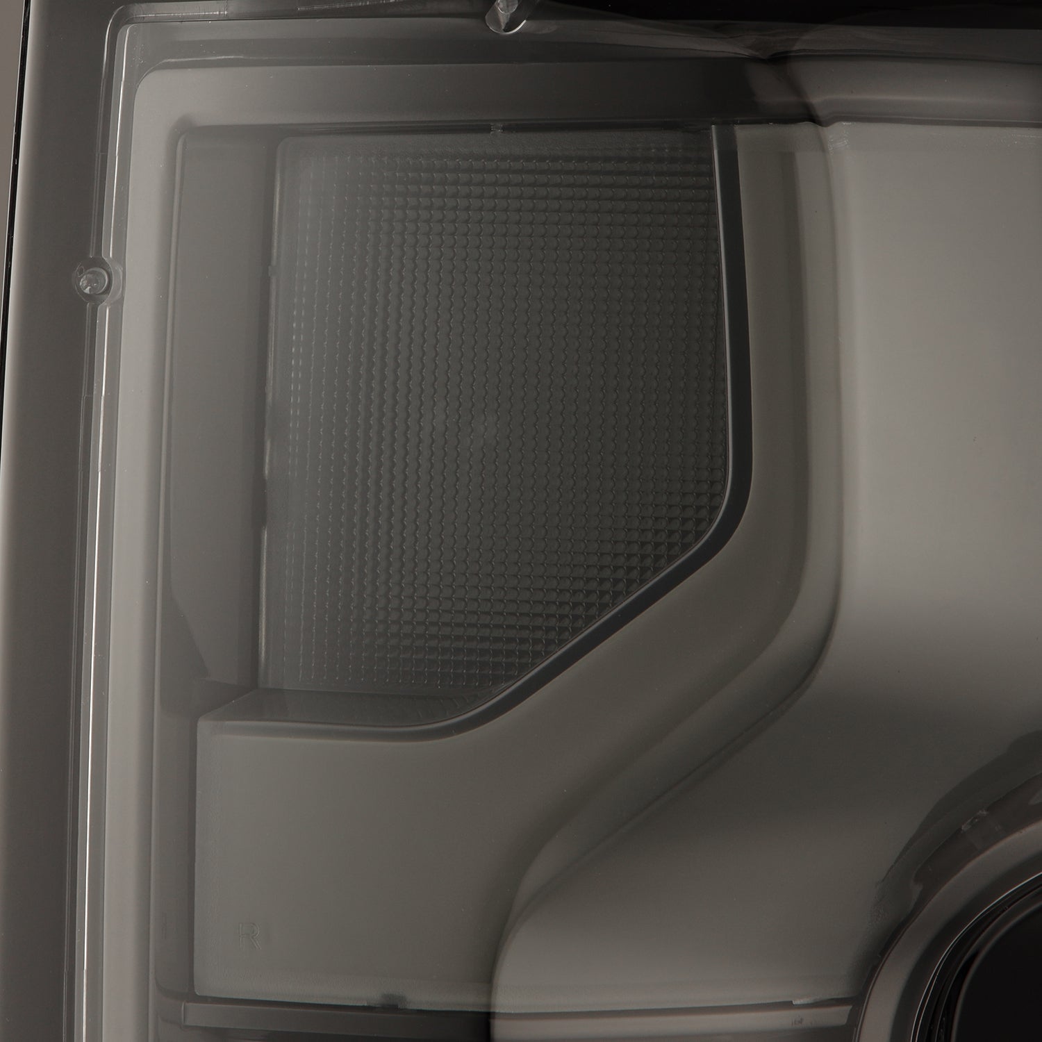 19-25 Chevrolet Silverado 1500 / 20-25 Silverado 2500HD/3500HD LUXX-Series LED Tail Lights Alpha-Black | AlphaRex