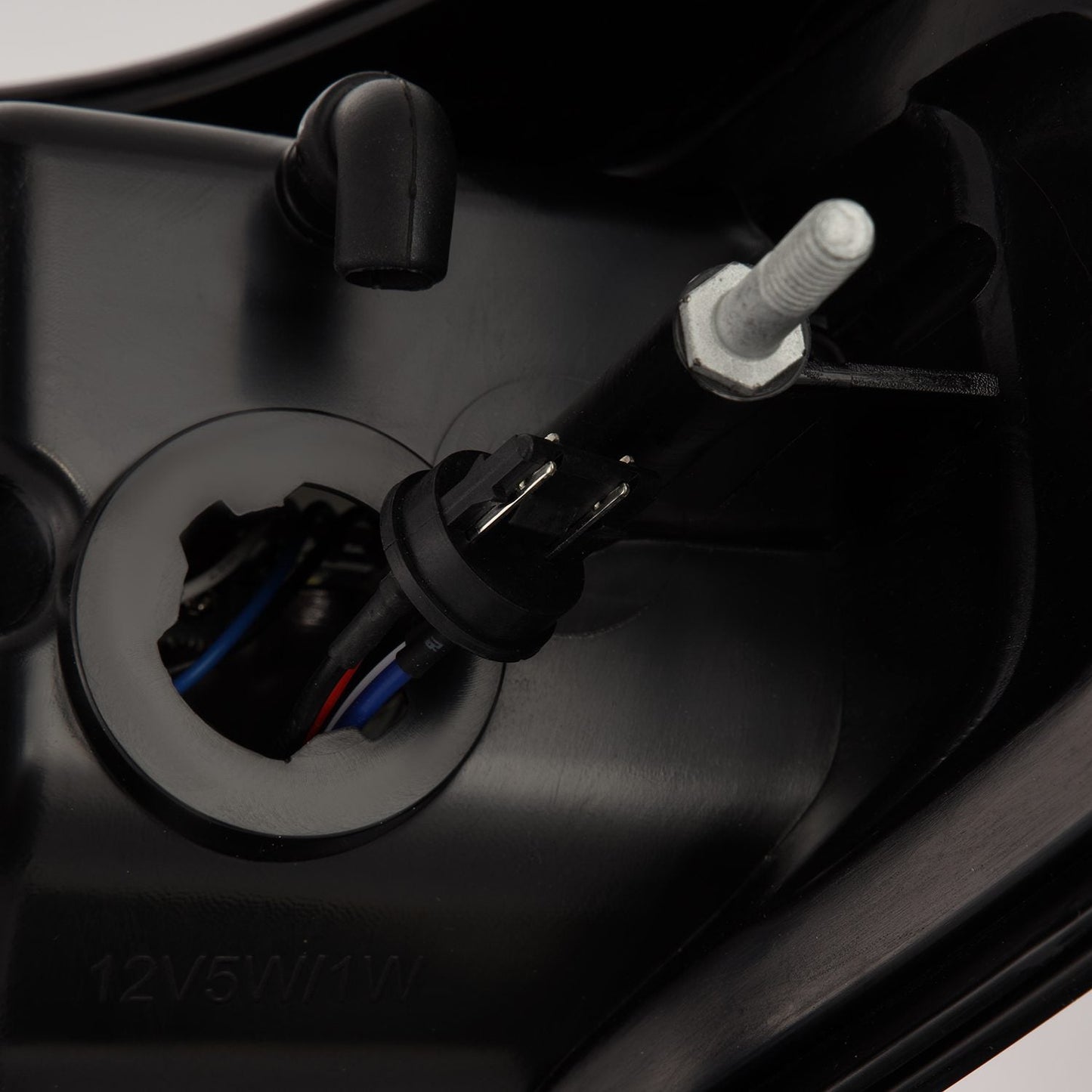 19-25 Chevrolet Silverado 1500 / 20-25 Silverado 2500HD/3500HD PRO-Series LED Tail Lights Red Smoke | AlphaRex