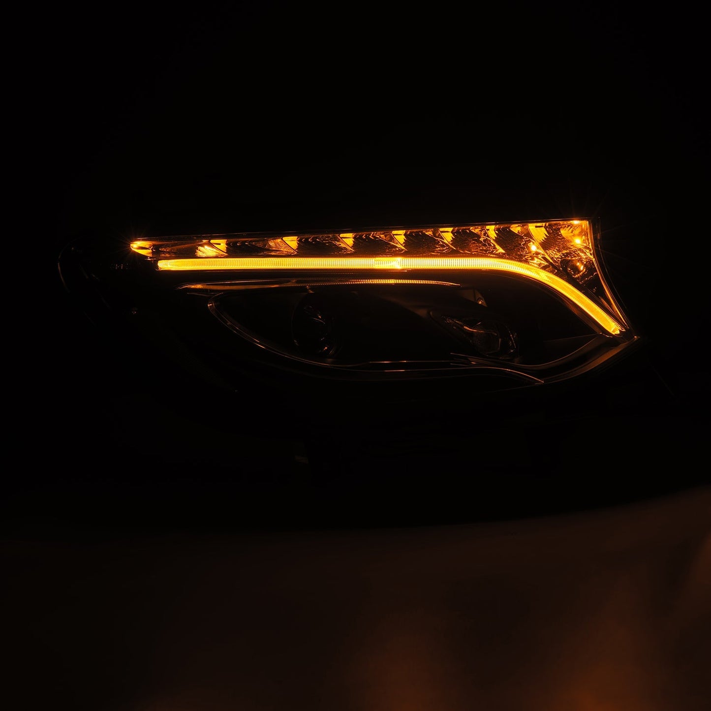 19-25 Mercedes-Benz Sprinter LUXX-Series LED Projector Headlights Black | AlphaRex