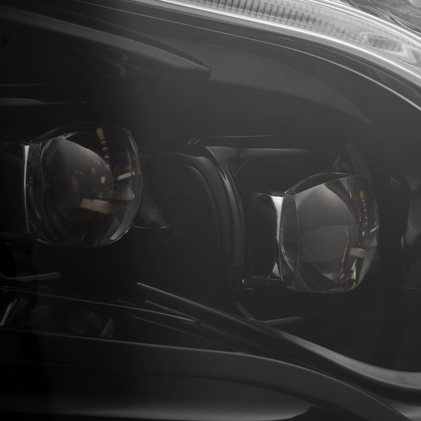 19-25 Mercedes-Benz Sprinter NOVA-Series LED Projector Headlights Alpha-Black | AlphaRex