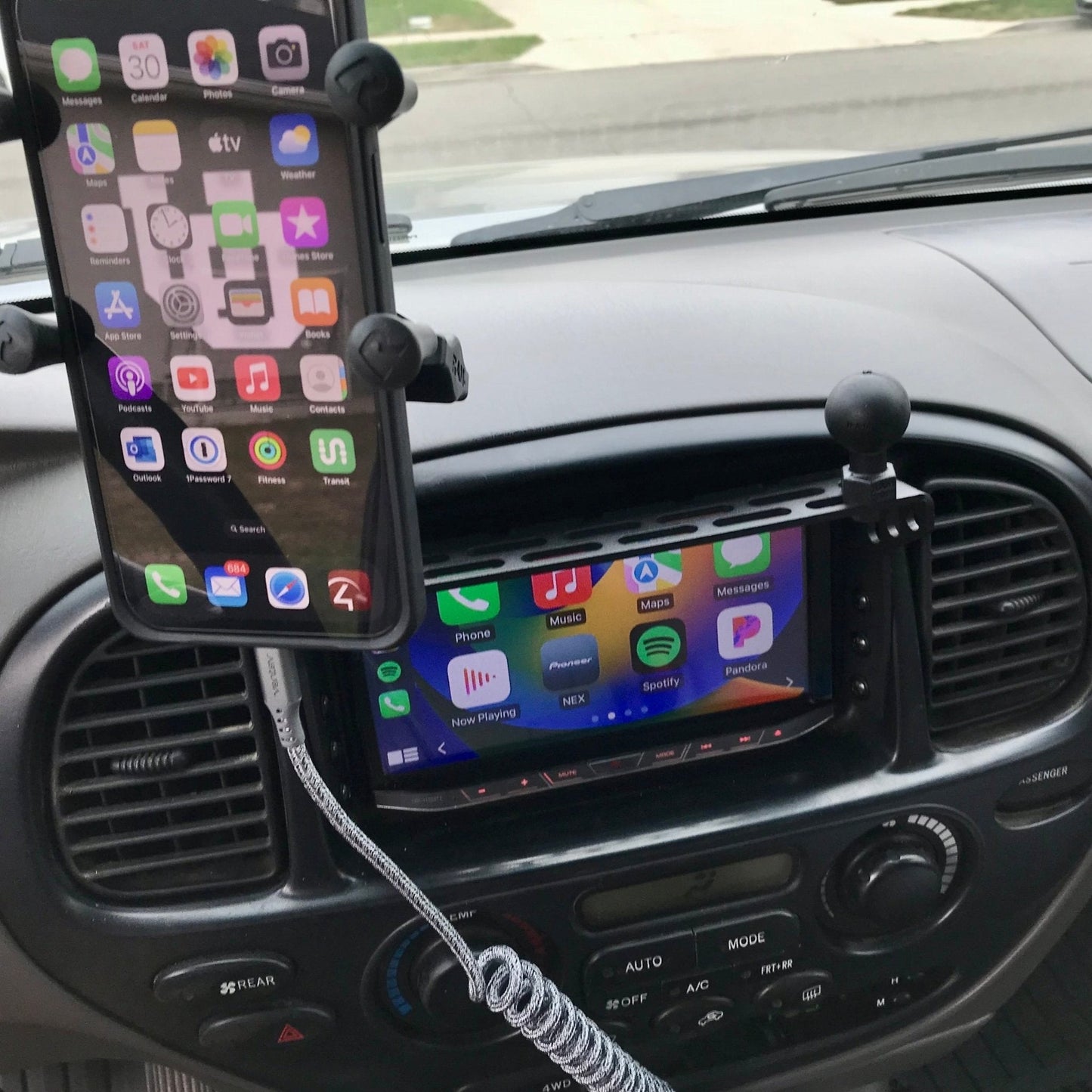 1st Gen Tundra (00 - 06) Center Console Dash Modular Accessory Mount (MAM)