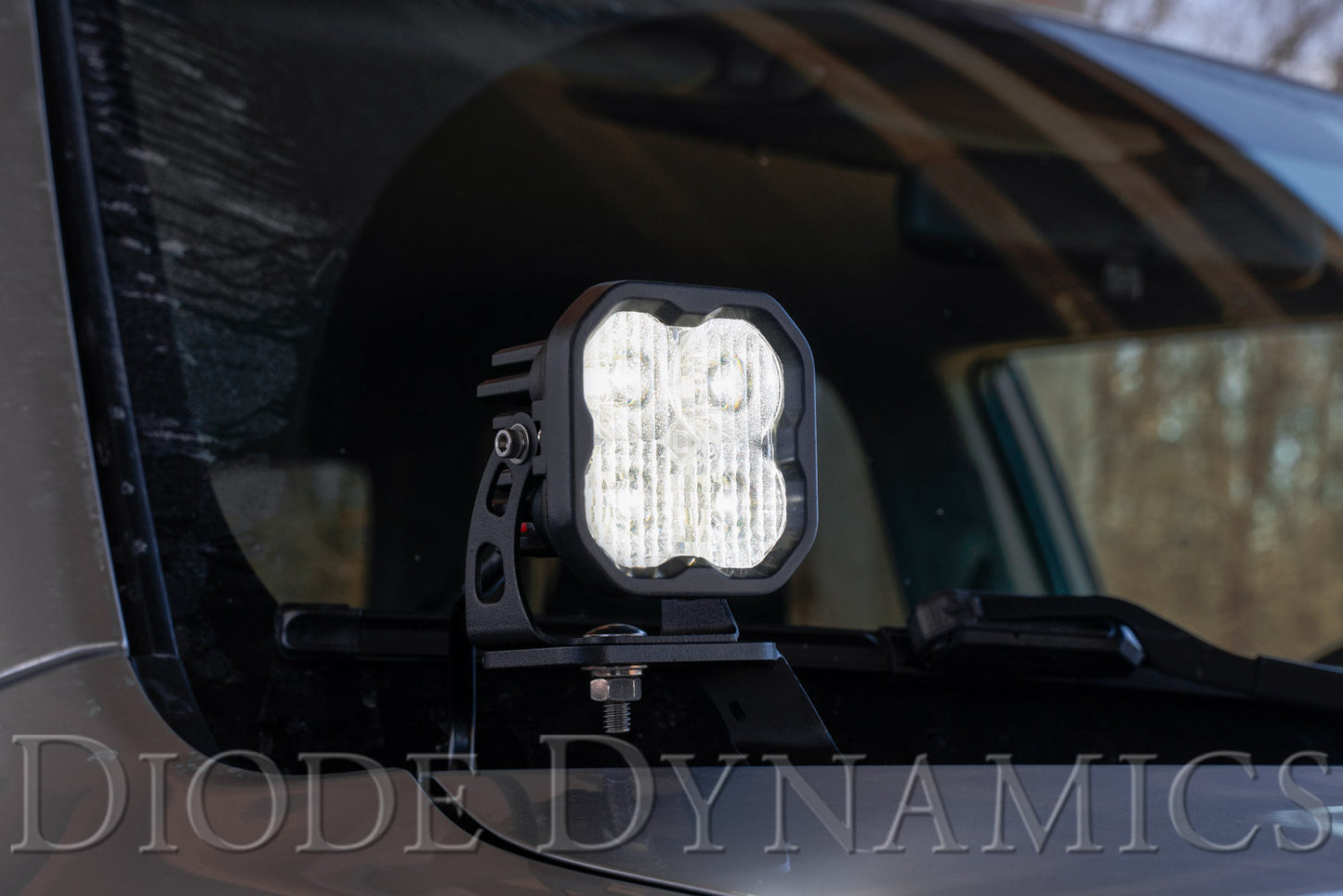 2014_toyota_4runner_ss3_ditch_light_creative_close_rh_on_2.jpg