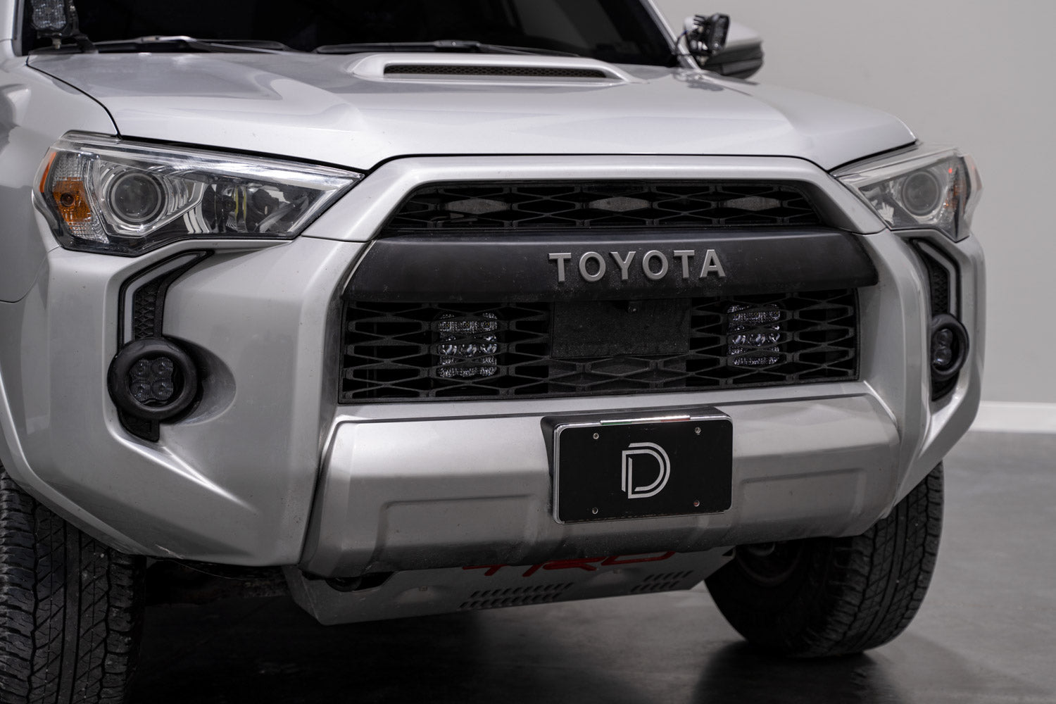 2020_4runner_ss5_2pod_studio_angle_mid_off.jpg
