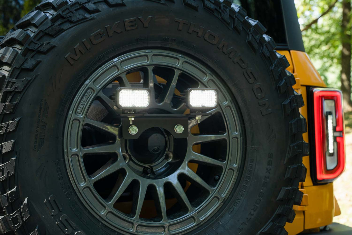 2021_ford_bronco_ss_reverse_kit_ssc2_creative_close_driver_reverse.jpg