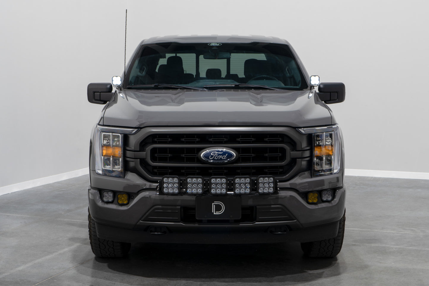 2021_ford_f150_ditch_kit_studio_straight_on.jpg