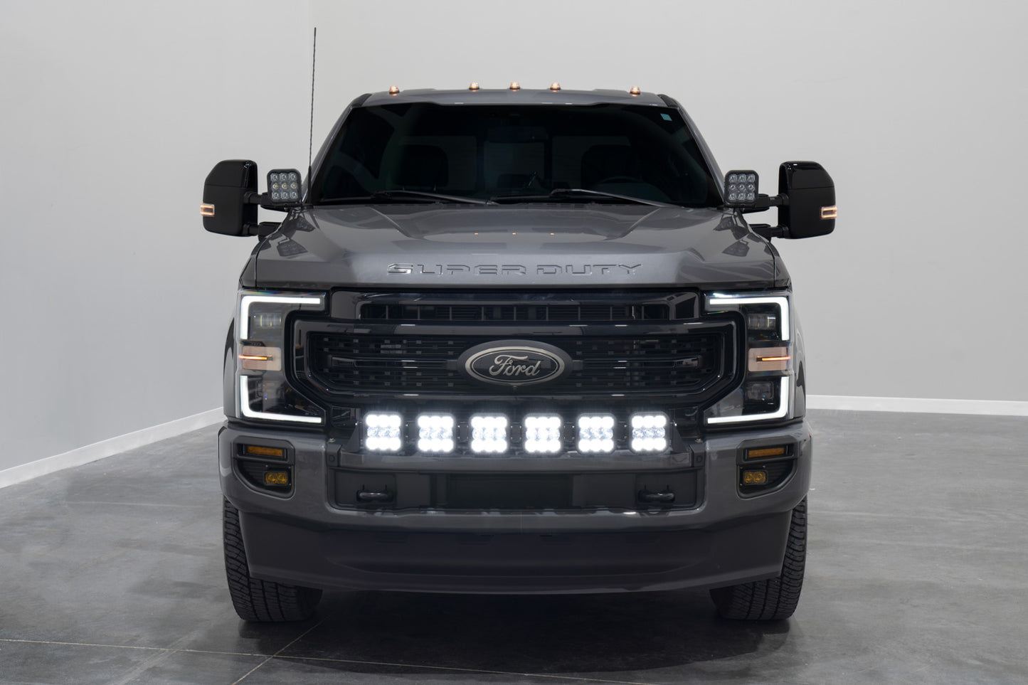 2021_ford_f350_wide_straight_studio_ss5_bumper_main_beam.jpg