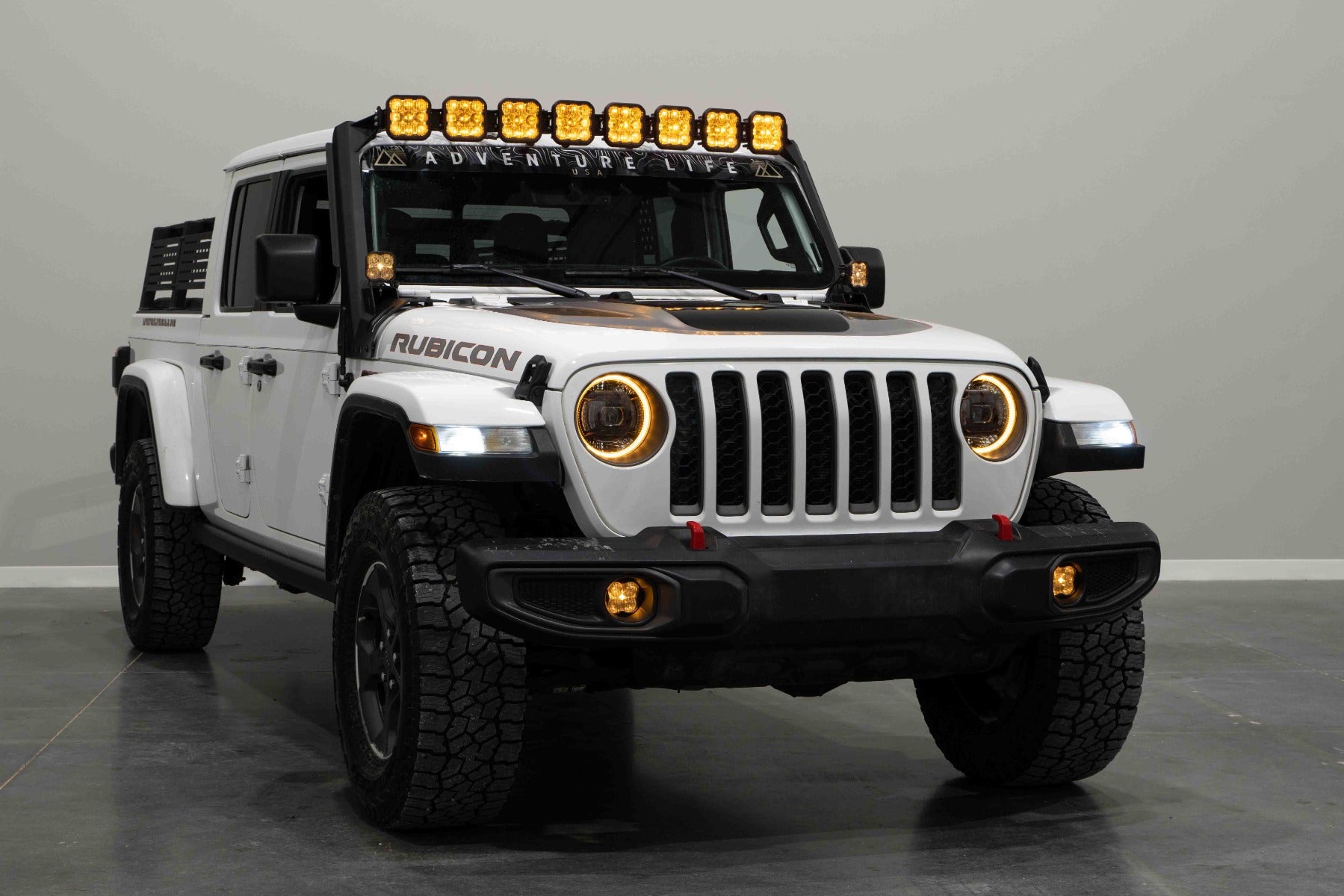 2021_jeep_gladiator_elite_max_studio_angled_drl_amber_2_ss_backlights.jpg