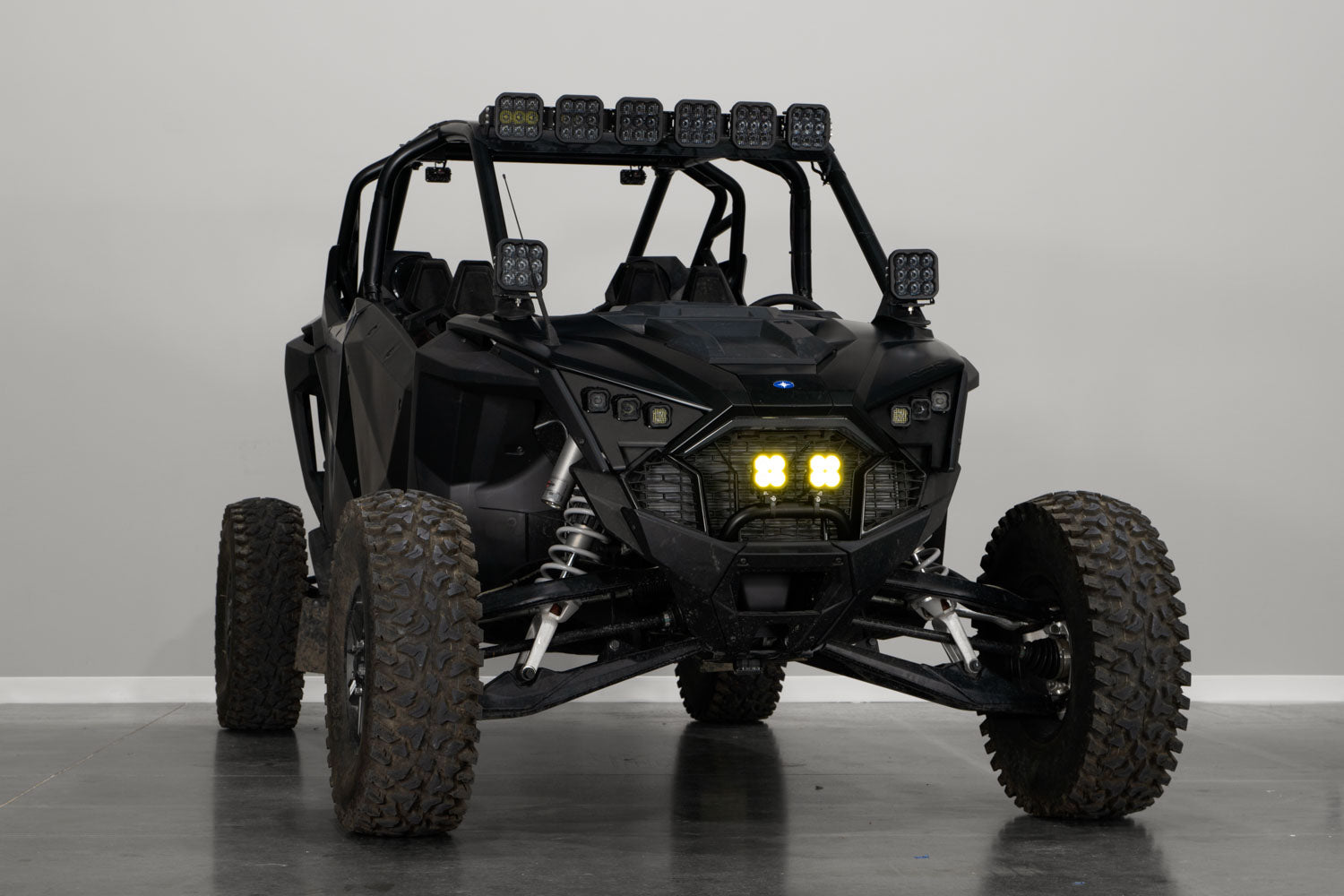 2022_rzr_studio_angled_ss3_bumper_on_1.jpg
