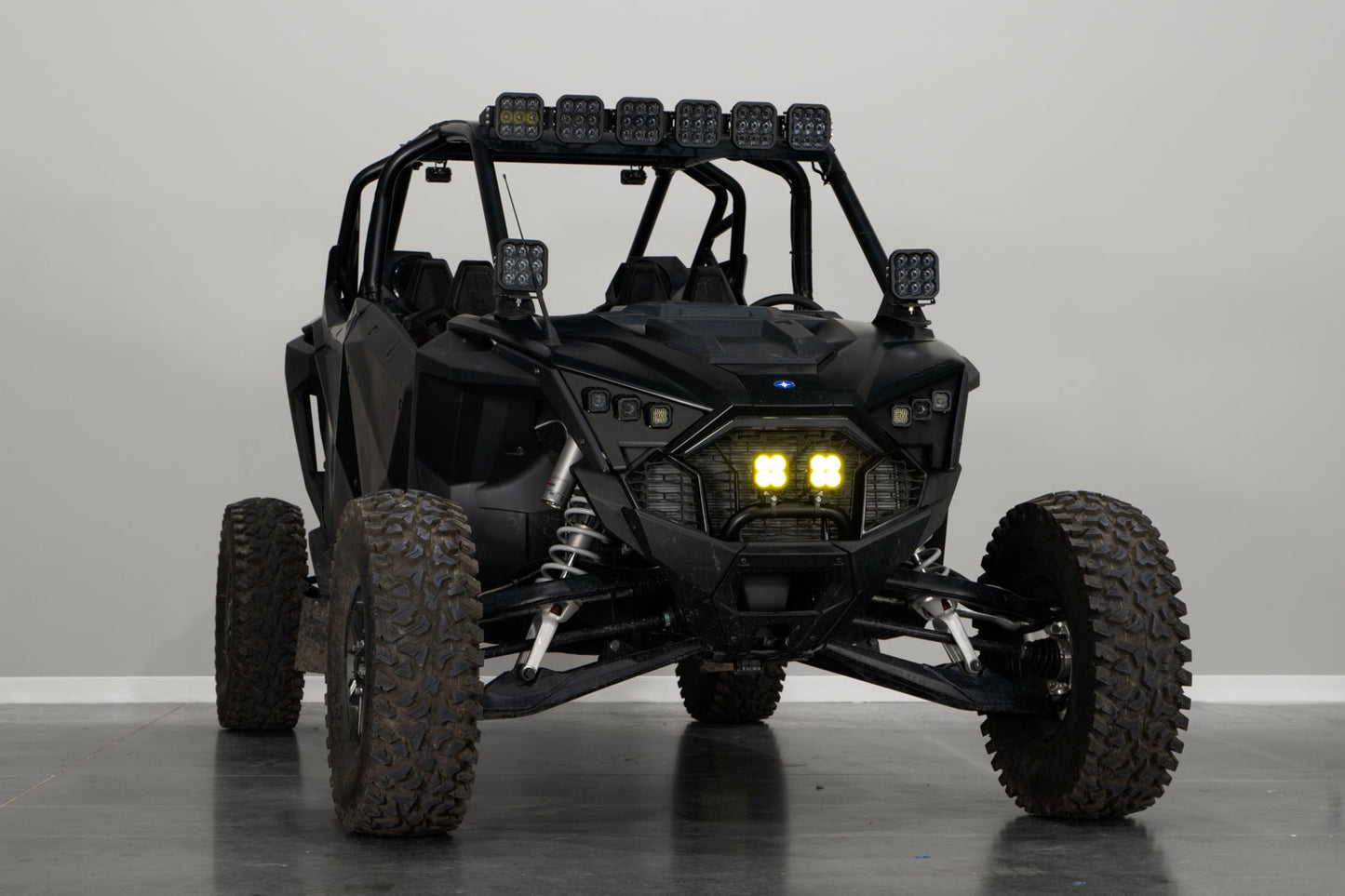 2022_rzr_studio_angled_ss3_bumper_on_1.jpg