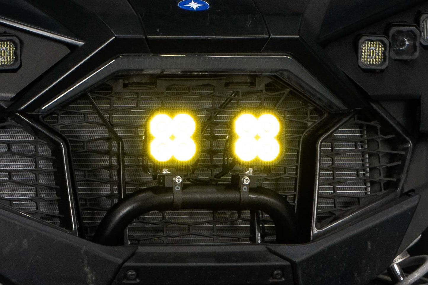 2022_rzr_studio_close_ss3_bumper_on_1.jpg