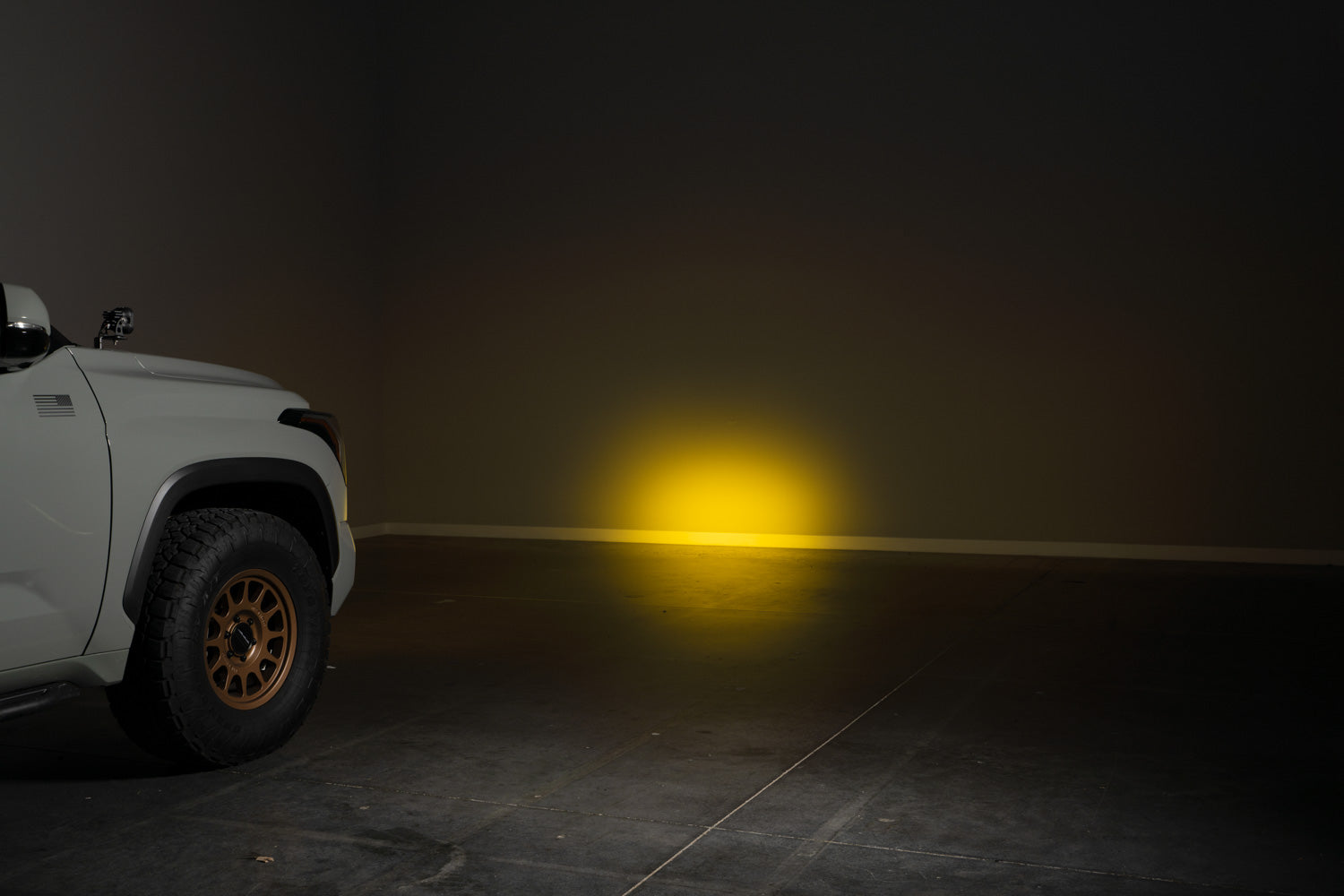 2022_toyota_tundra_output_ss18_stealth.jpg