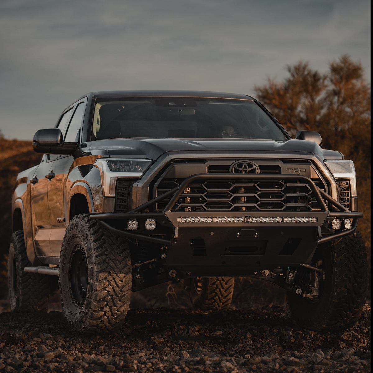 Tundra Hybrid Series Front Bumper / 3rd Gen / 2022+ | Low-Height Bull Bar | Raw - Unfinished