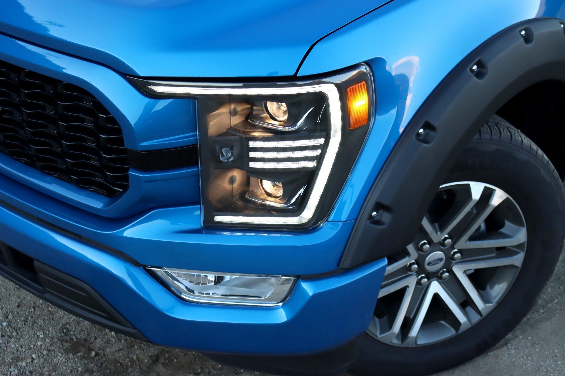 21-23 Ford F150 PRO-Series Halogen Projector Headlights Alpha-Black | AlphaRex