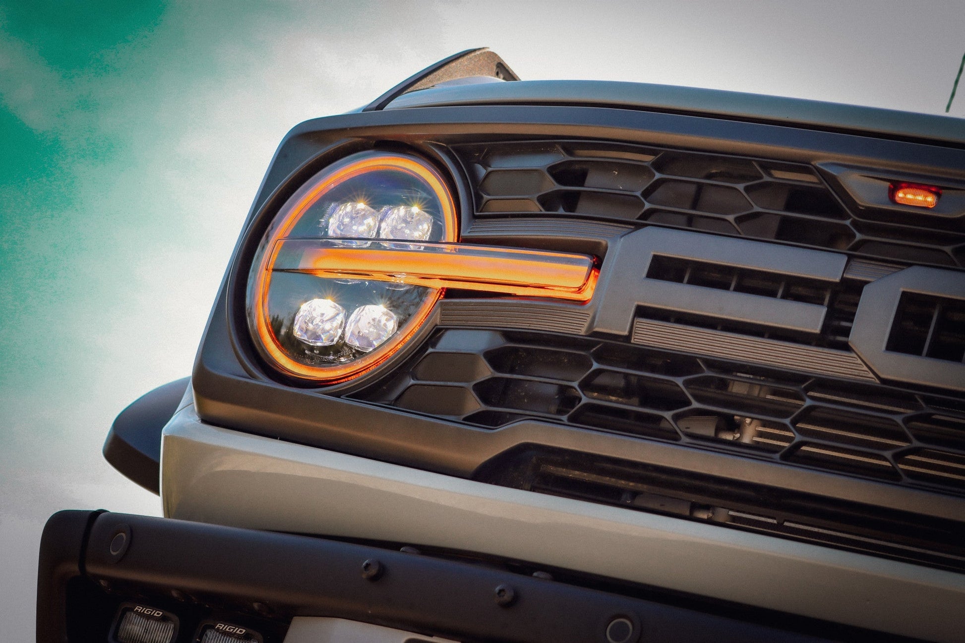 21-25 Ford Bronco / 22-25 Bronco Raptor NOVA-Series LED Projector Headlights Black | AlphaRex