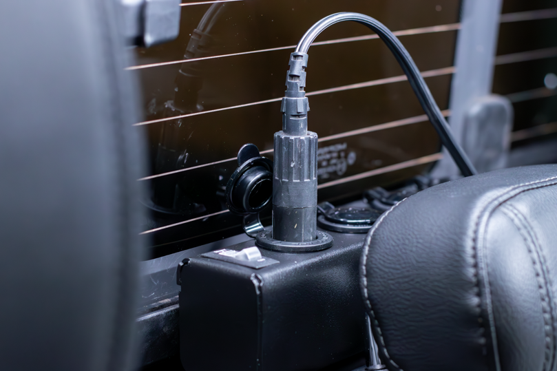 2020+ Jeep Gladiator Outlet Box