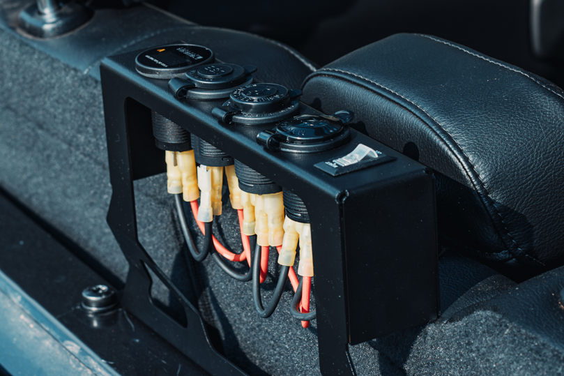 2020+ Jeep Gladiator Outlet Box