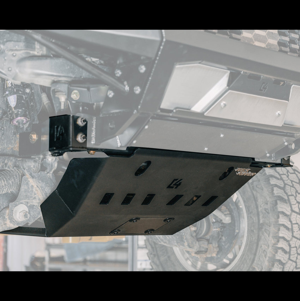 Tacoma Rock Runner Front Skid Plate w/Cross Member Delete/ 3rd Gen / 2016-2023 | Raw