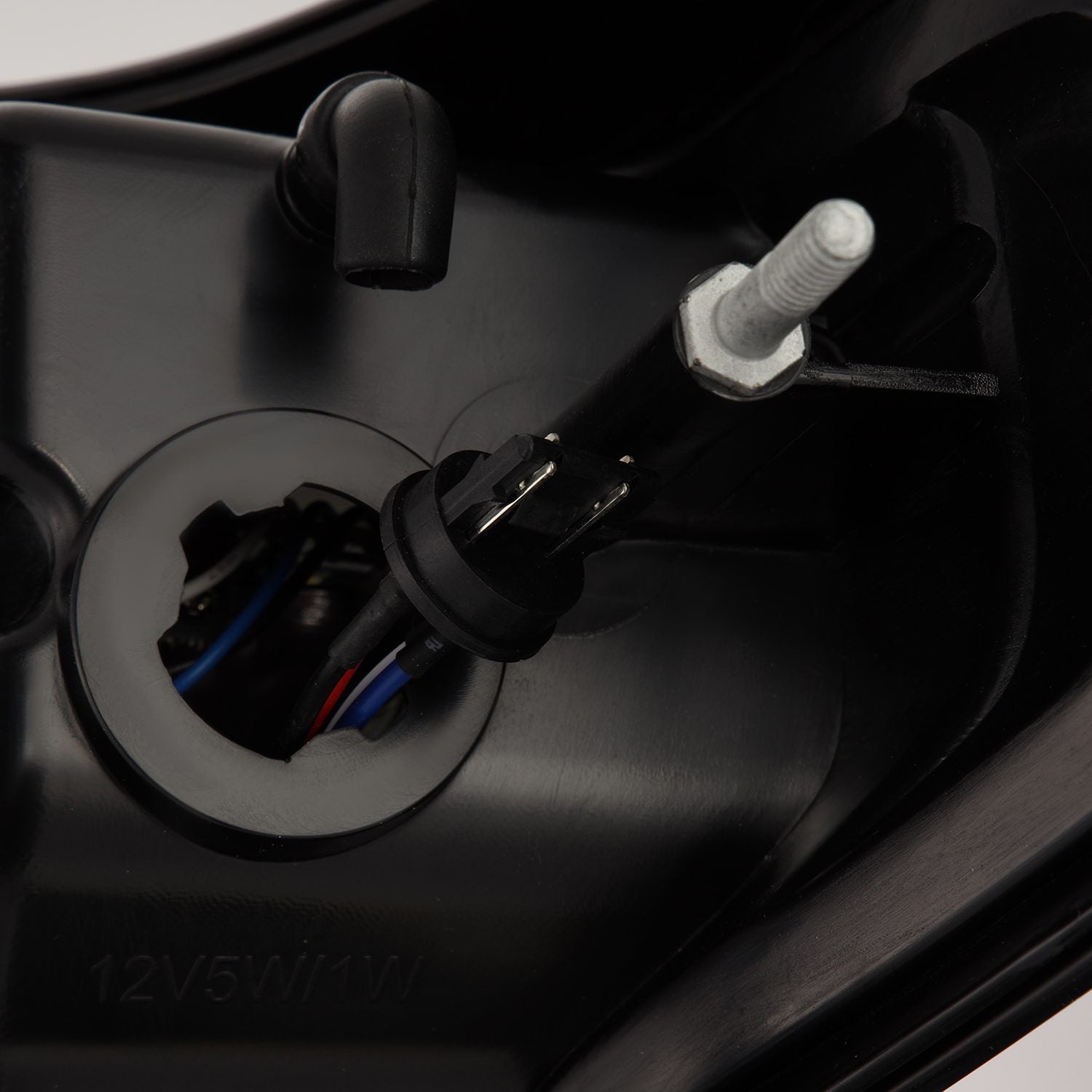 19-25 Chevrolet Silverado 1500 / 20-25 Silverado 2500HD/3500HD PRO-Series LED Tail Lights Jet Black | AlphaRex