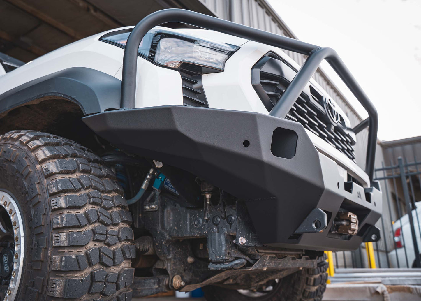 Toyota Tacoma 4th Gen (2024+) Hi-Lite Overland Front Bumper [Bull Bar]