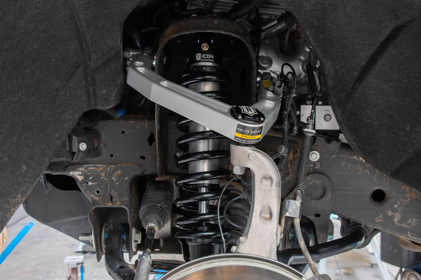 19-23 GM 1500 1.5-3.5 Inch Lift Front 2.5 Vs Extended Travel Coilover Kit Icon Vehicle Dynamics