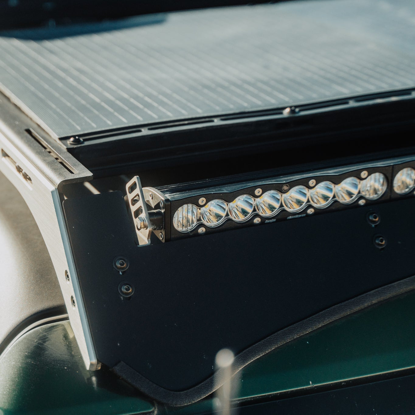 Universal Light Bar Mount