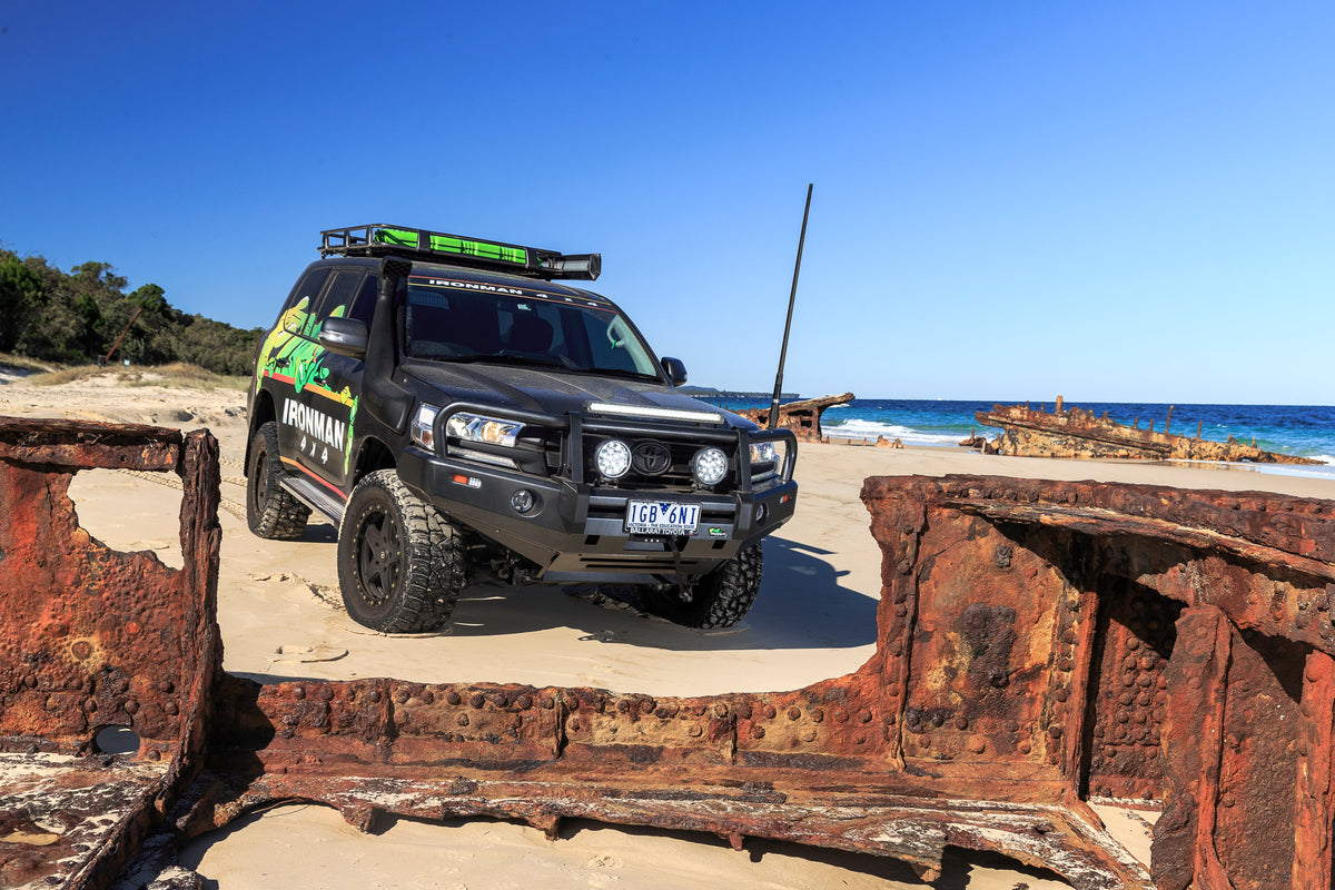 Premium Off Road Bumper - Toyota Land Cruiser 200 Series (2016-2021) (BBP056-VX BAR)