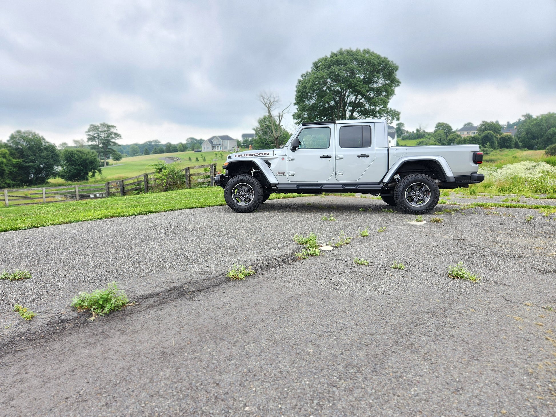 Jeep Gladiator Lift Kit 1.5 Inch Overland Plus Lift Kit 2020+ JT Clayton Off Road