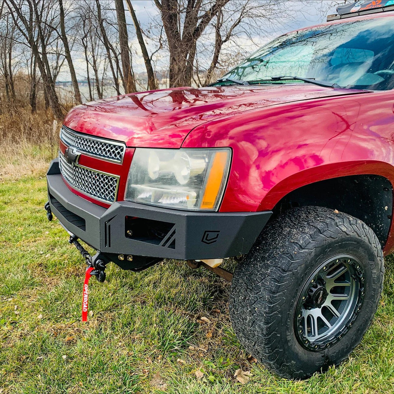 2007-2014 Chevy Tahoe/Suburban/Avalanche Octane Front Winch Bumper