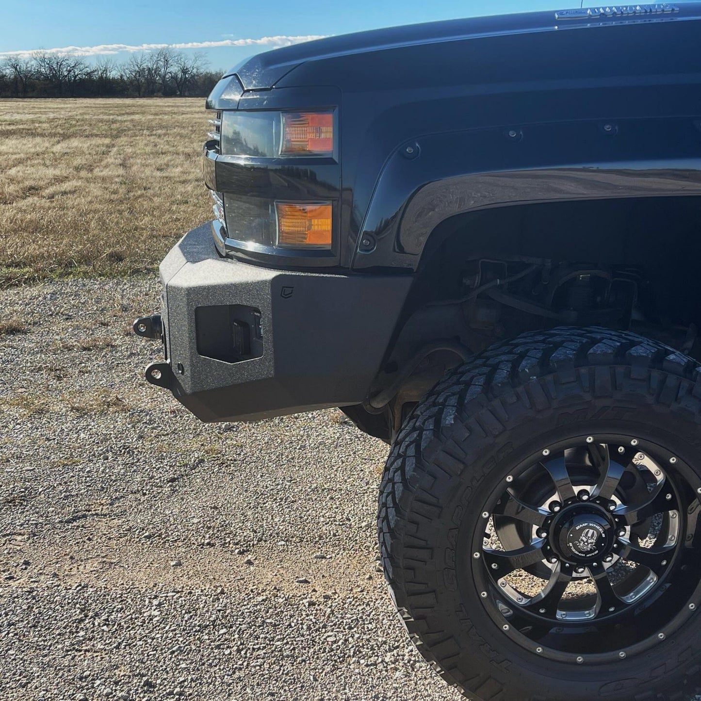 2015-2019 Silverado 2500/3500 Attitude Front Winch Bumper No Parking Sensors