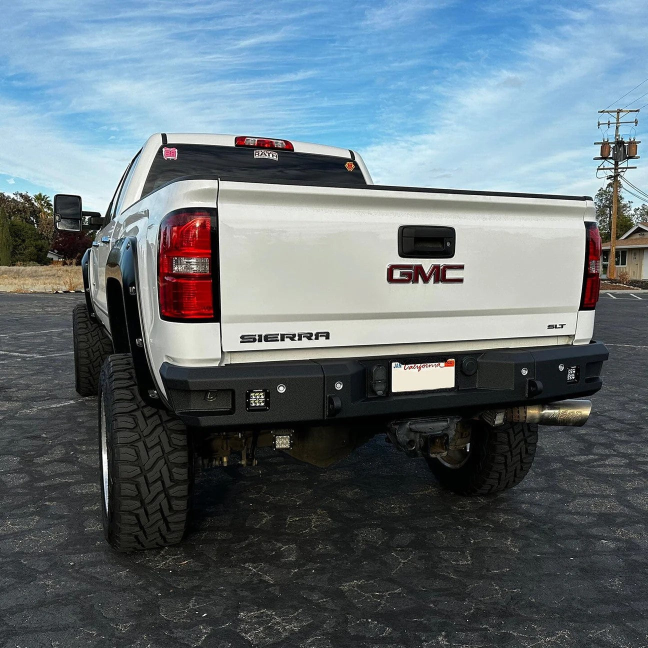 2015-2019 Silverado/Sierra 2500/3500 Attitude Rear Bumper No Parking Sensors