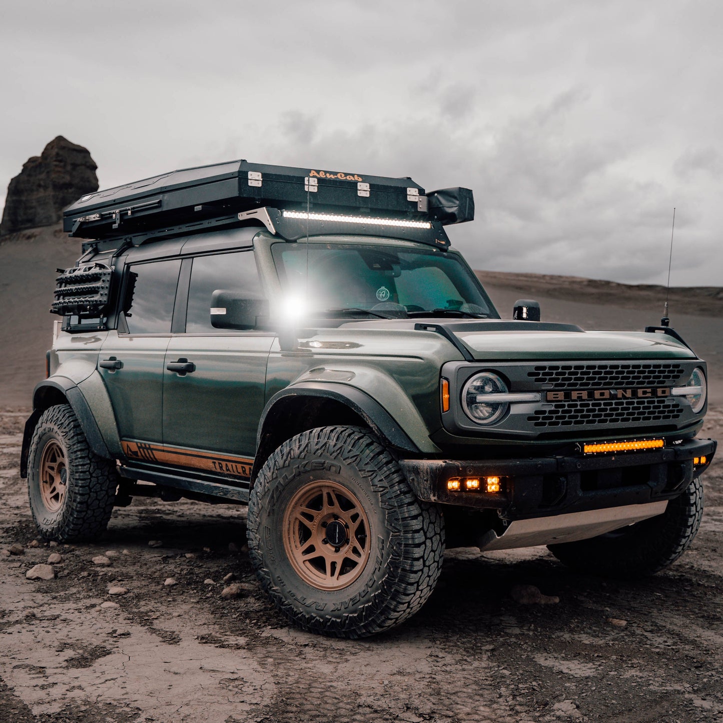 Universal MaxTrax LITE Plate