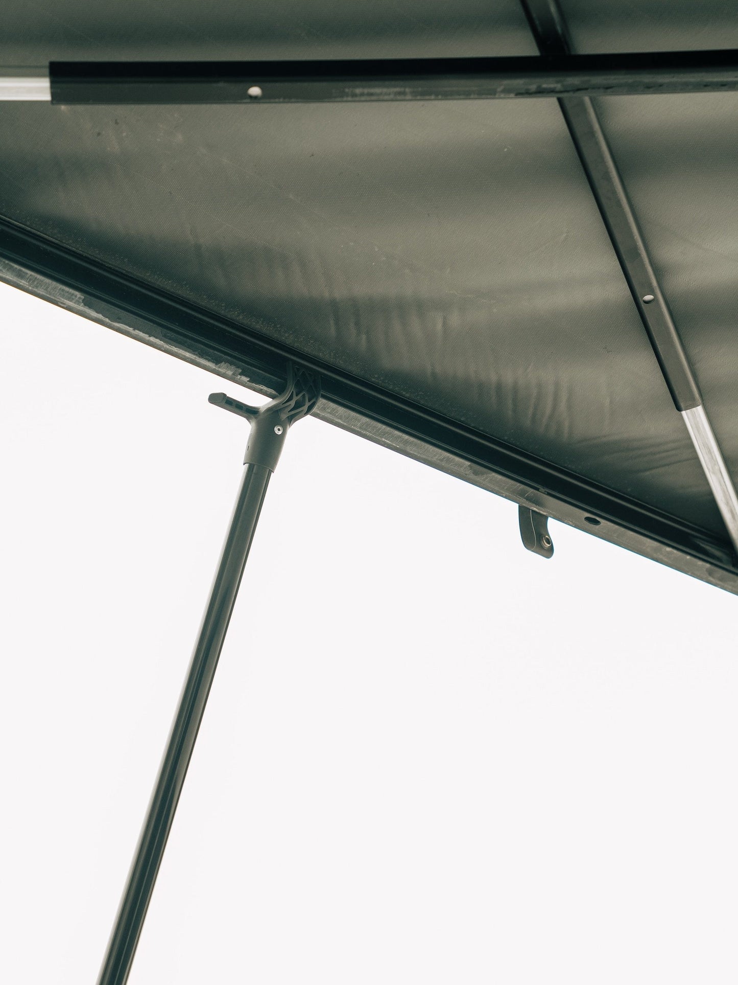 Crosswing High Reach Pole