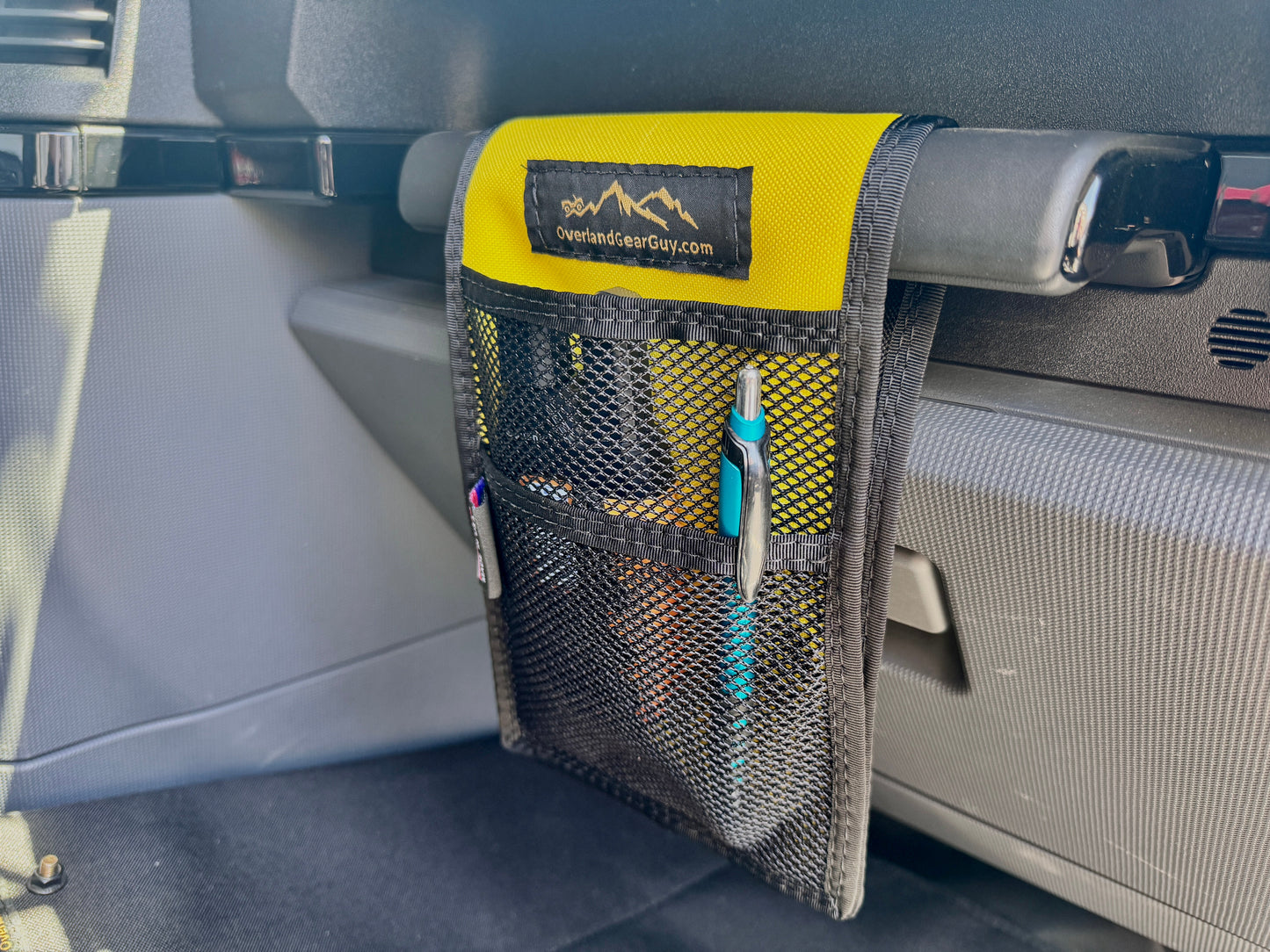 Grenadier Grab Handle Pouch