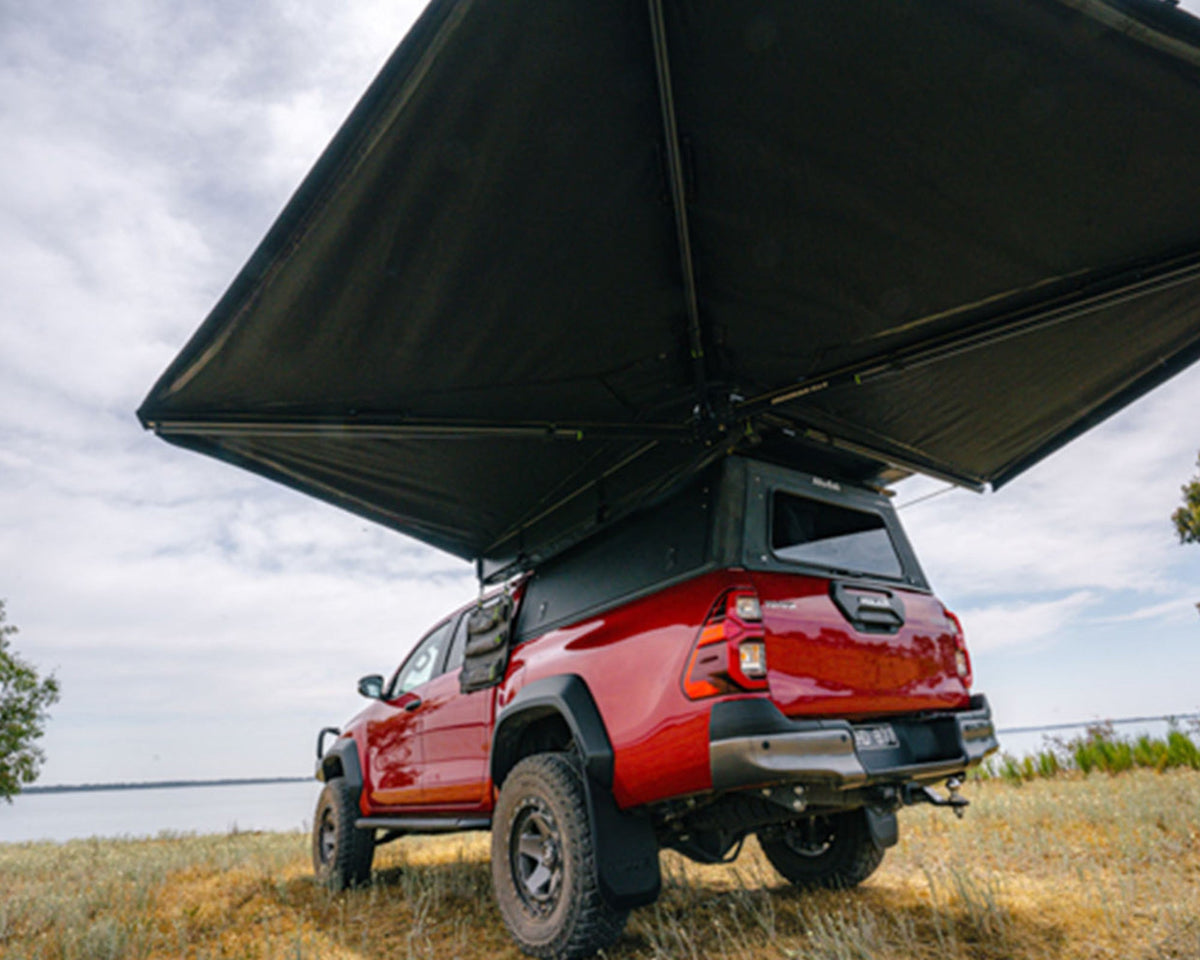 DeltaWing 270vÇ¬8 Awning - Freestanding Awning for Right Side of Vehicle with Integrated LED Lights