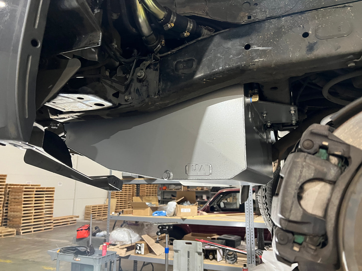 Toyota Land Cruiser 75 Series, Early Cab/Chassis (1985-1991) - 40 Gallon Auxiliary