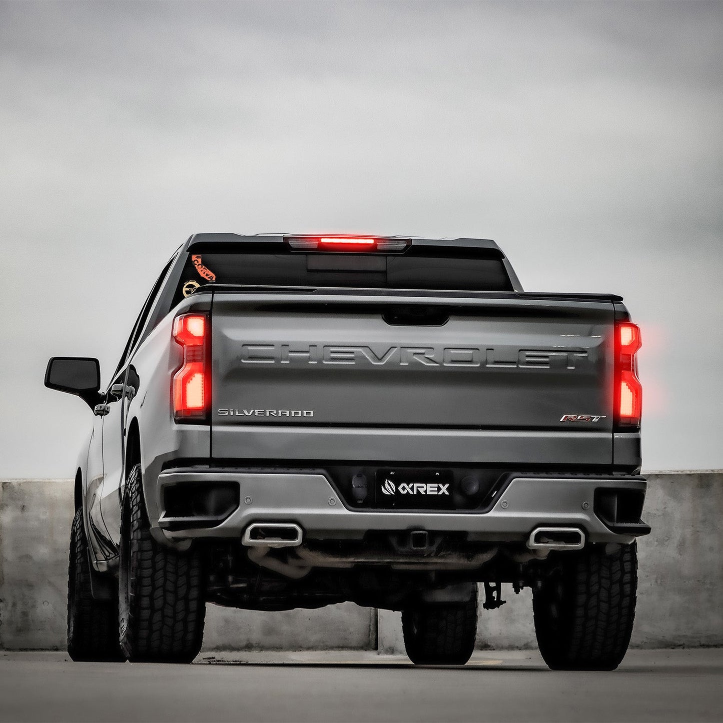 19-25 Chevrolet Silverado 1500 / 20-25 Silverado 2500HD/3500HD LUXX-Series LED Tail Lights Black Red | AlphaRex