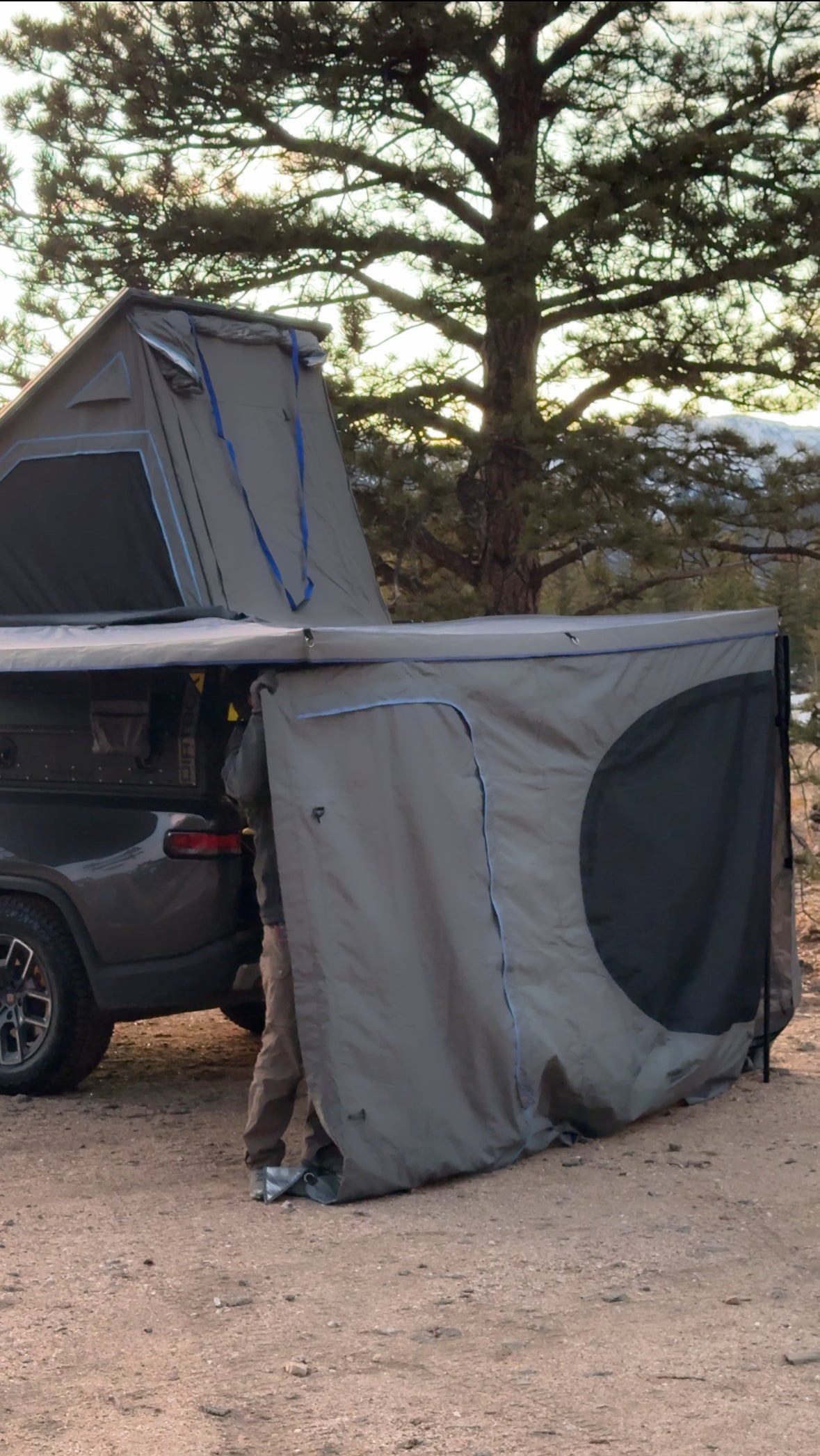 enclosure tent Dirtbox Overland 270 Awning Room (Detachable Enclosure) – All-Season Awning Walls for Camping & Overlanding
