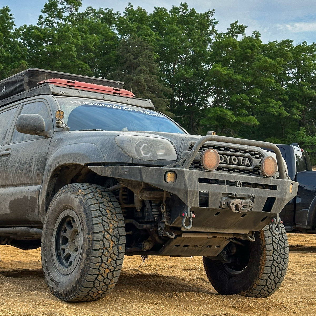 4Runner Overland Series Front Bumper / 4th Gen | 2006-2009 | Mid-Height Bull Bar | Hammer Black Powder Coat
