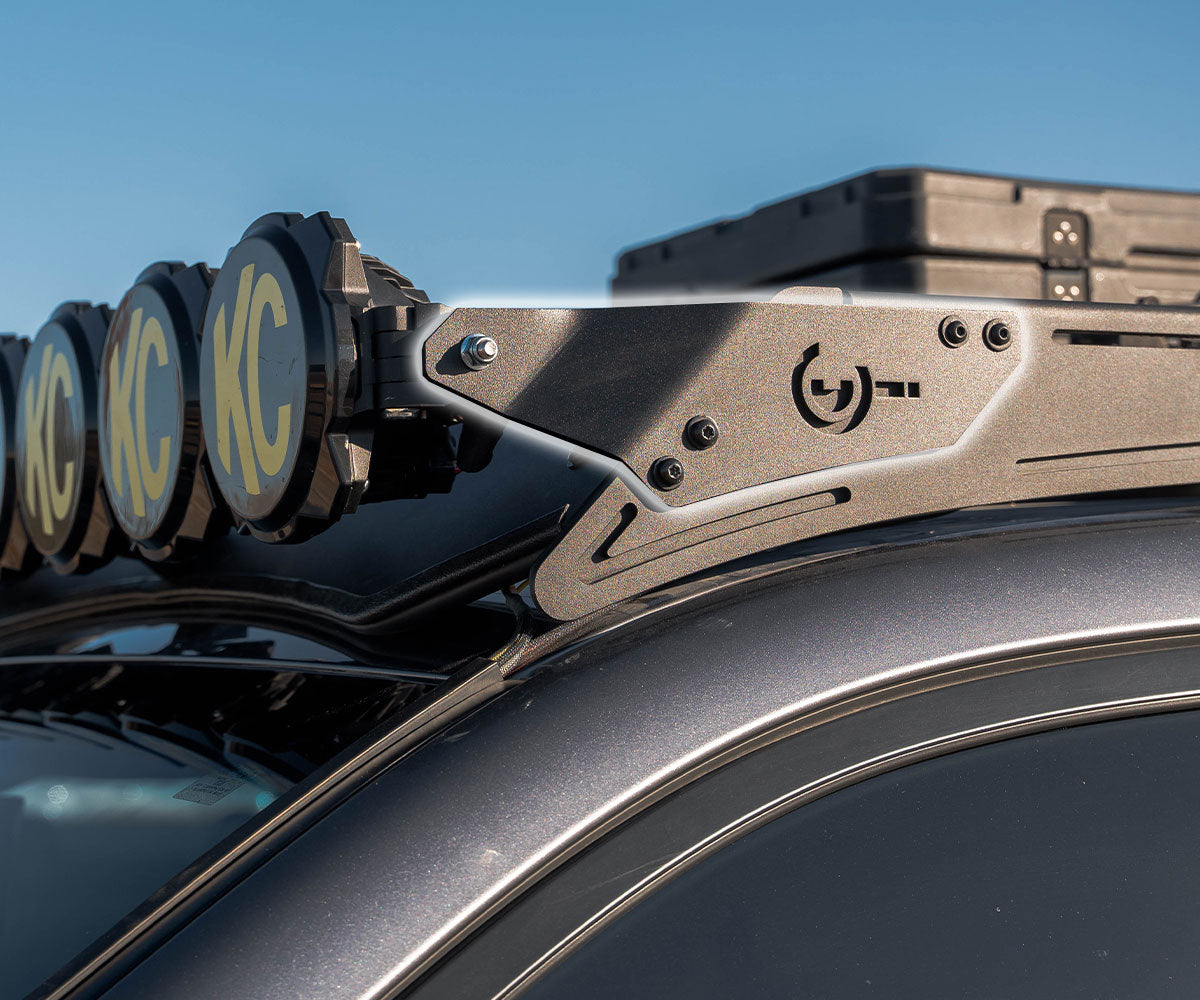 Prinsu Front-Facing Light Bar Brackets | KC Light Pods