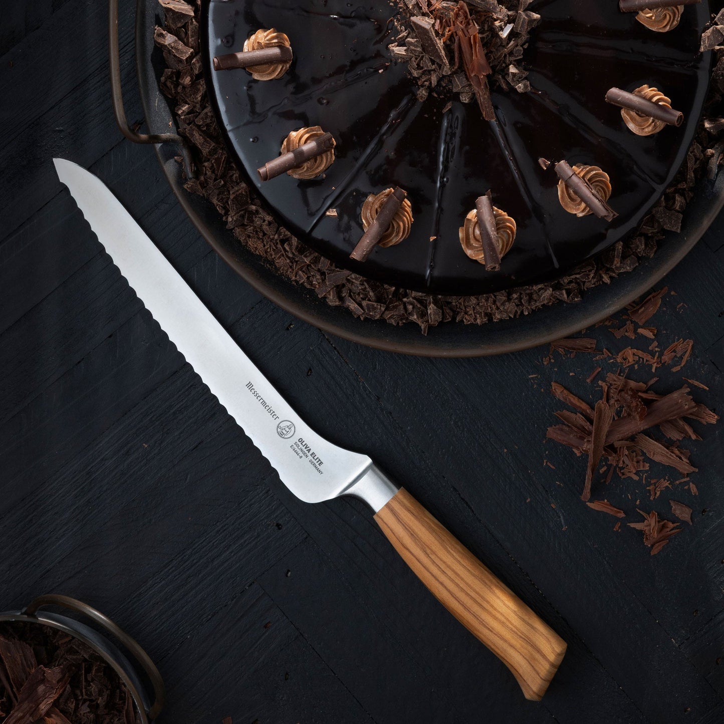 Oliva Elite Offset Scalloped Bread Knife - 8"